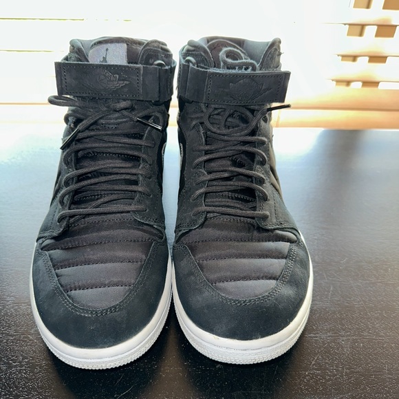 Mens Nike Air Jordan 1 High Strap padded pack Black size 10.5 - Picture 3 of 5